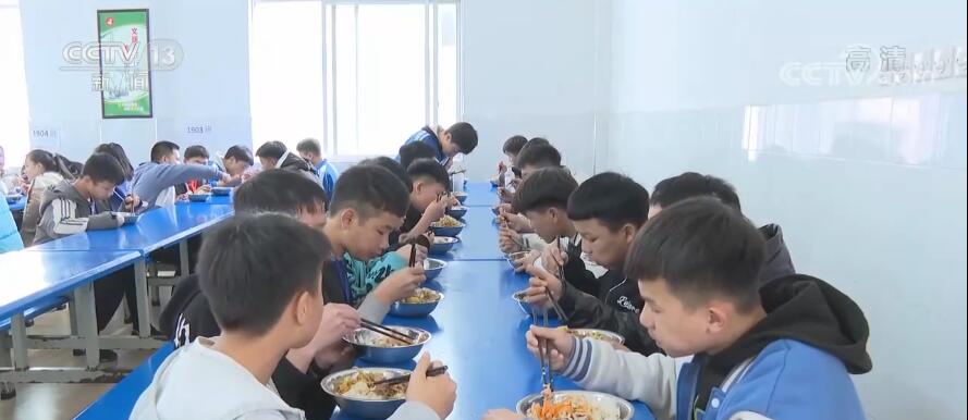 农村学生营养改善计划实施十年：学生数学成绩提高了约14分